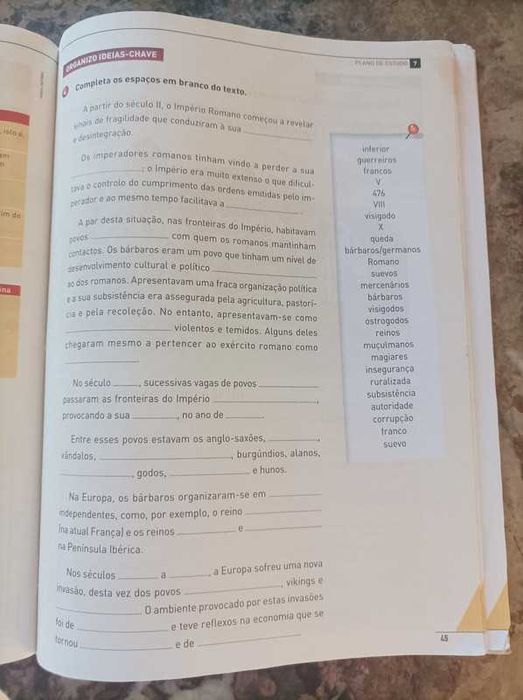 História 8o ano, caderno de atividades.