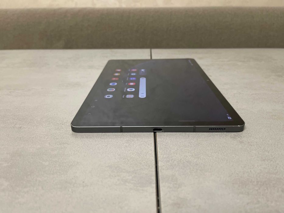 Планшет Samsung Galaxy Tab S9 FE (SM-X518U), 6GB, 128GB, 4G LTE / 5G