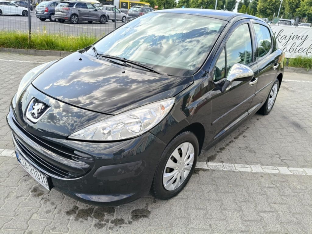 Sprzedam peugota 207 1.4 benzyna
