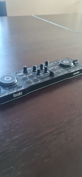 Hecules dj control starlight