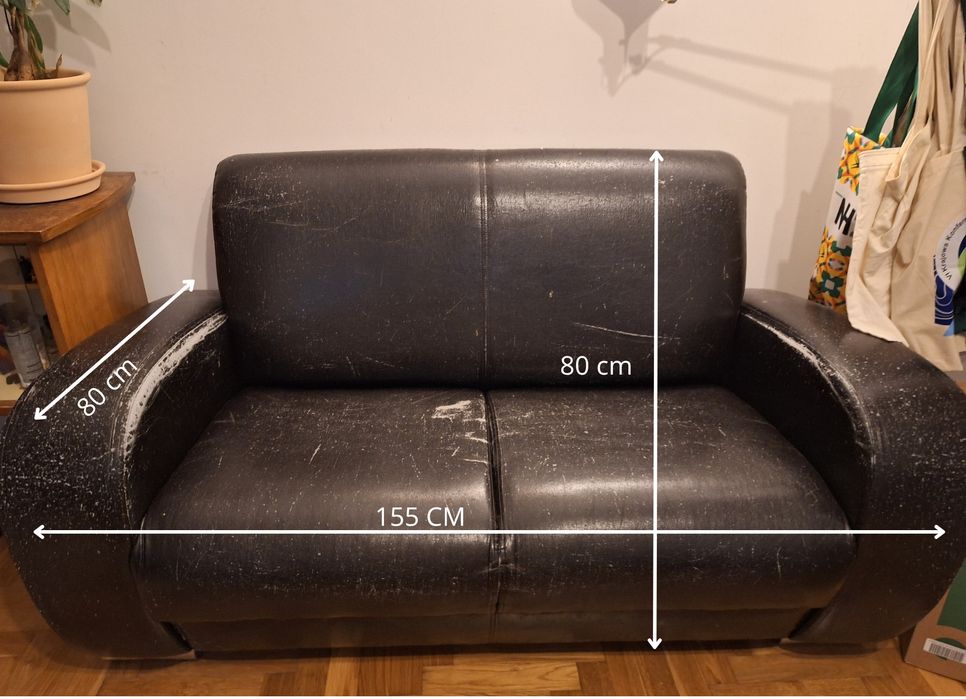 Niewielka kanapa skórzana