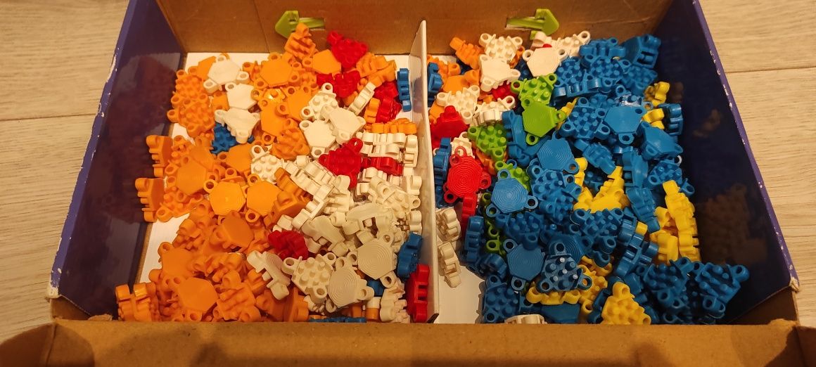 Puzzle, przestrzenne, puzzibits, Manhattan Toy