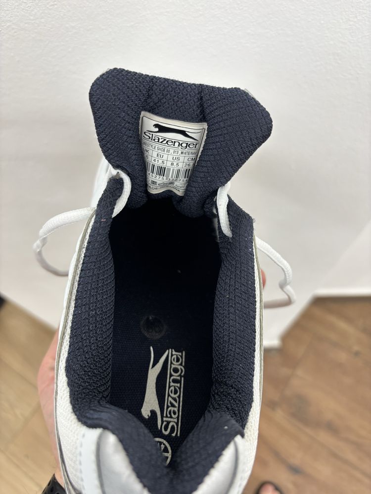 Продам нові кросівки Slazenger (41.5)