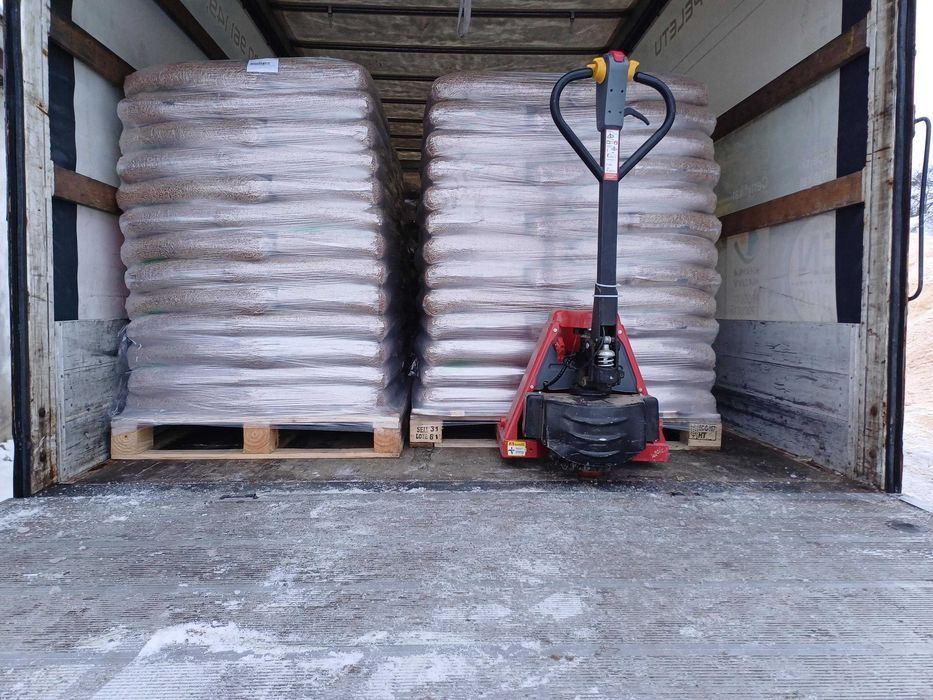 Pellet z Mazur-Mazurskie składy pelletu-Maksbud Myszyniec PSB Mrówka