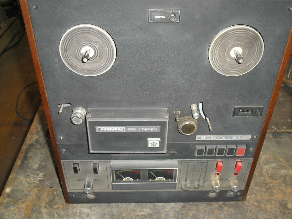 магнітофон Маяк 001