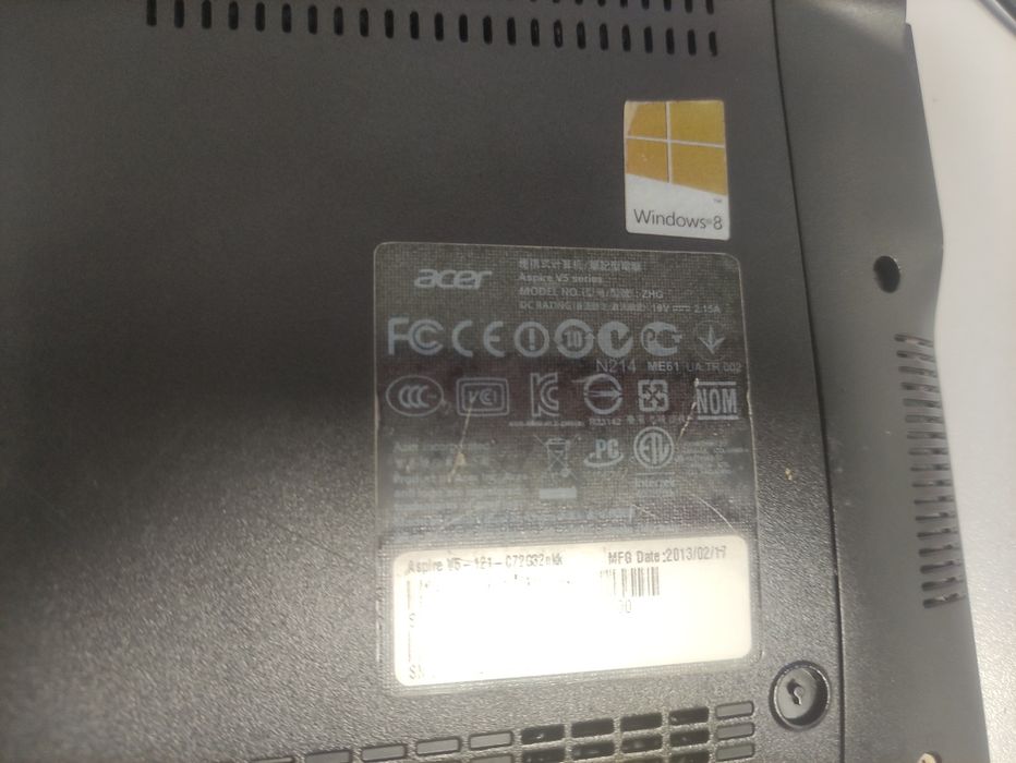Laptop Acer Aspire V5-121 win 8, hdd 320gb, ram 2gb