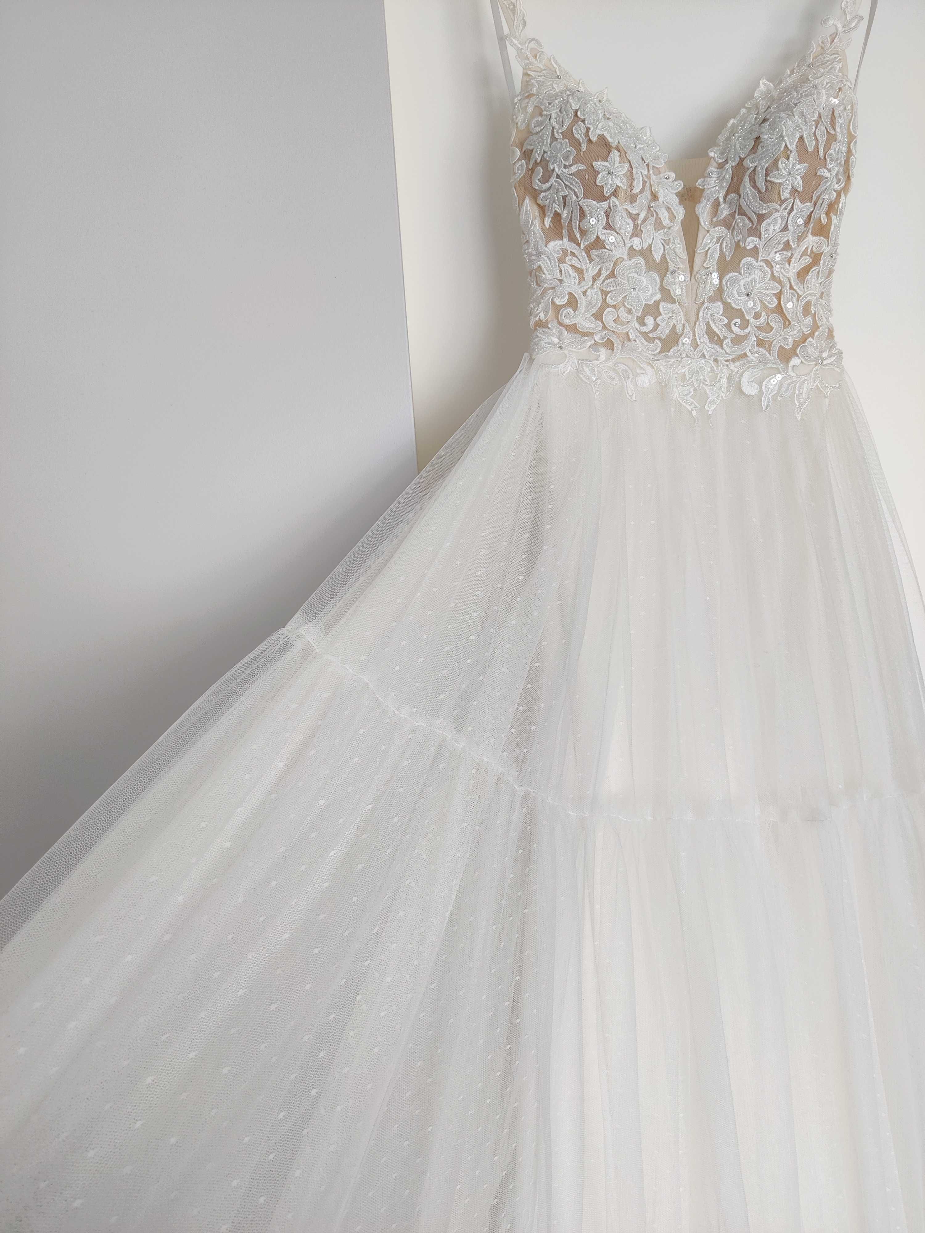 Unikatowa suknia ślubna Lillian West - ivory 36/S