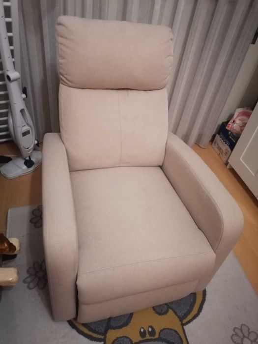Poltrona/cadeirão para relaxar ou amamentação
