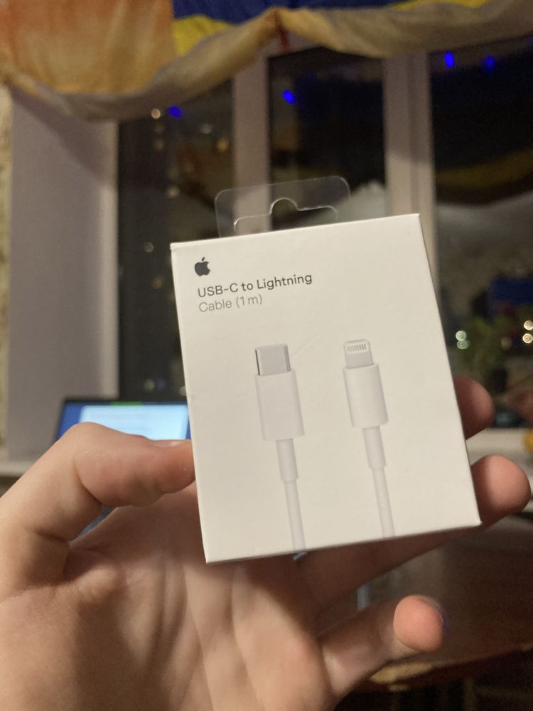 Кабель Apple USB-C to Lightning