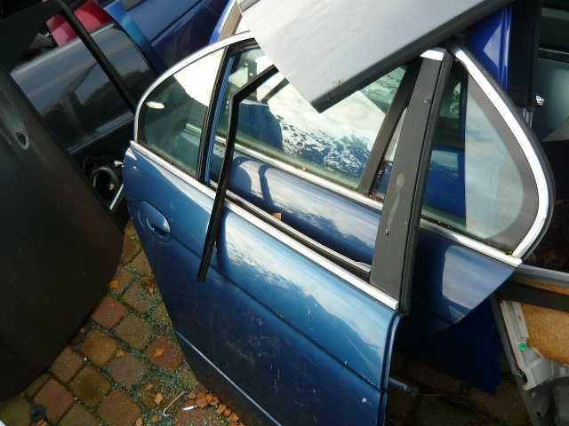 BMW E39 sedan drzwi prawe tylne tył