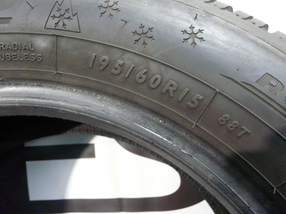 Opony zimowe x2 195/60R15 Dunlop #C124