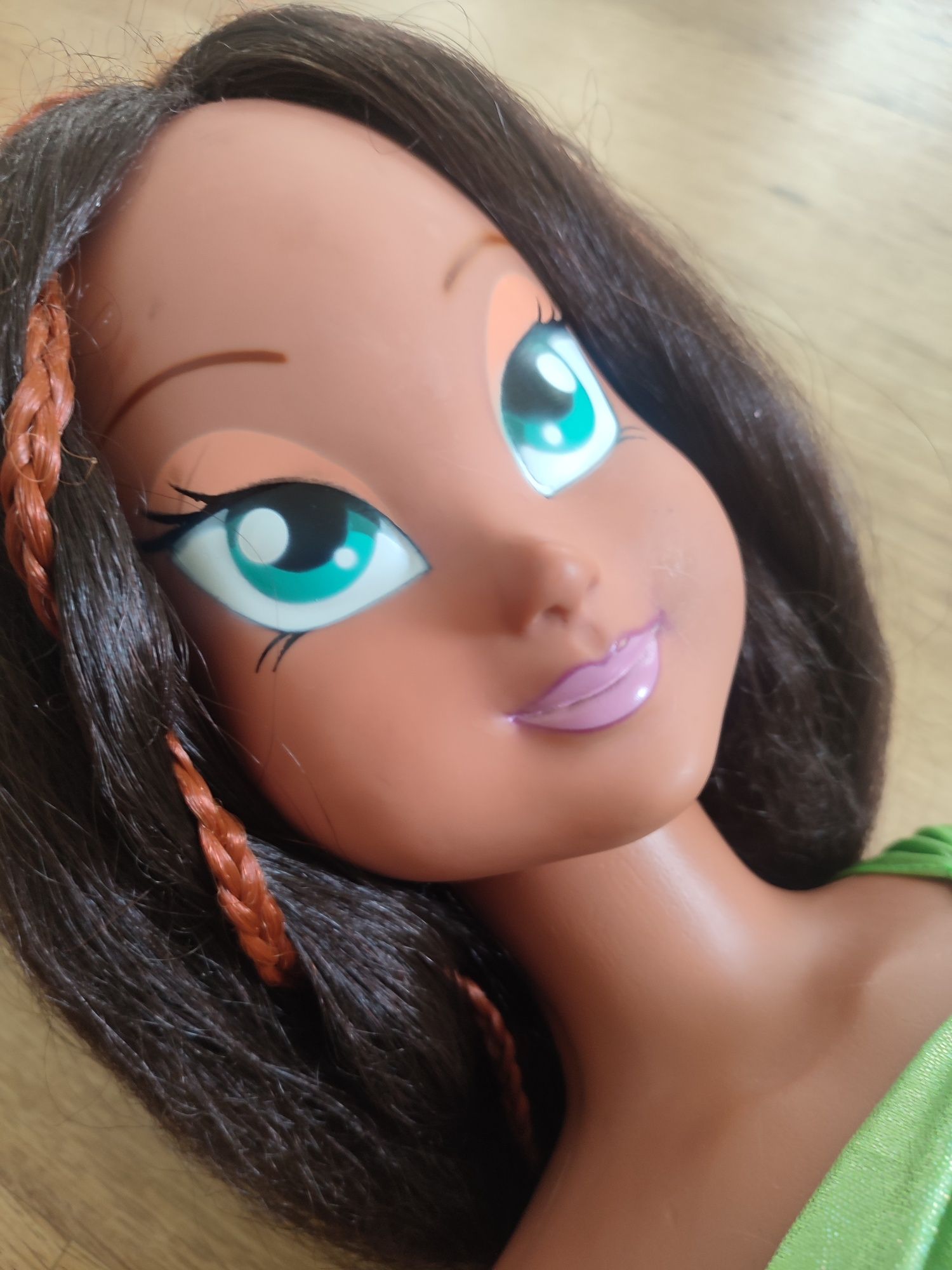 Lalka winx Layla Giochi preziosi grande amica