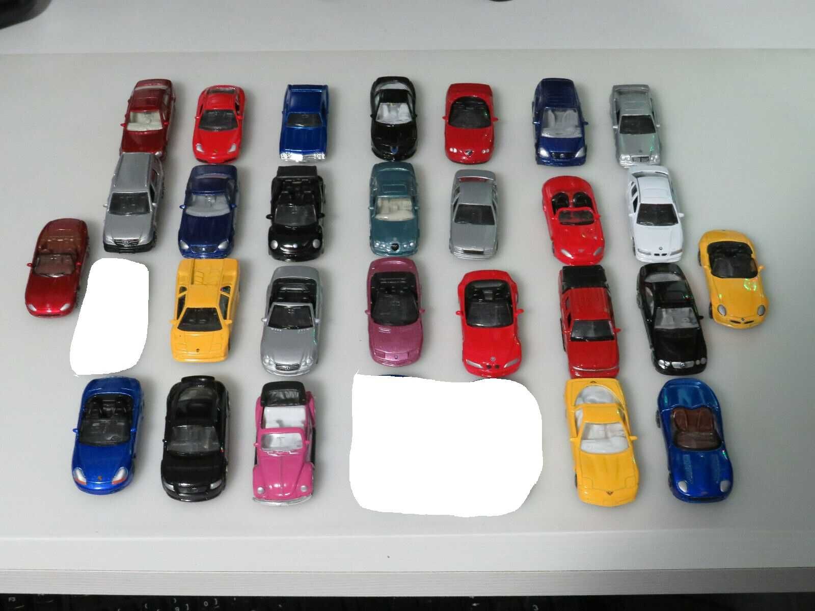 27 Carros Welly Diecast, escalas 1:60-1:64