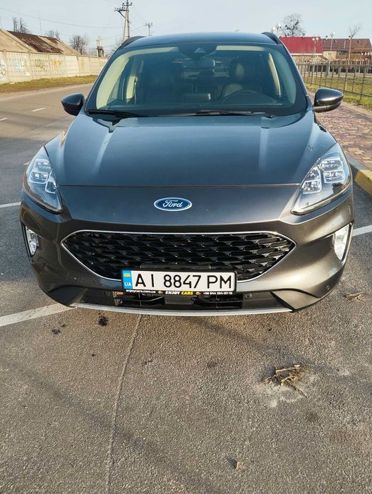 Ford Escape Titanium HYBRID 4wd  ( продаж обмін на житло Берегове)