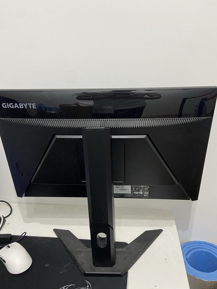 Monitor Gigabyte G24F 2