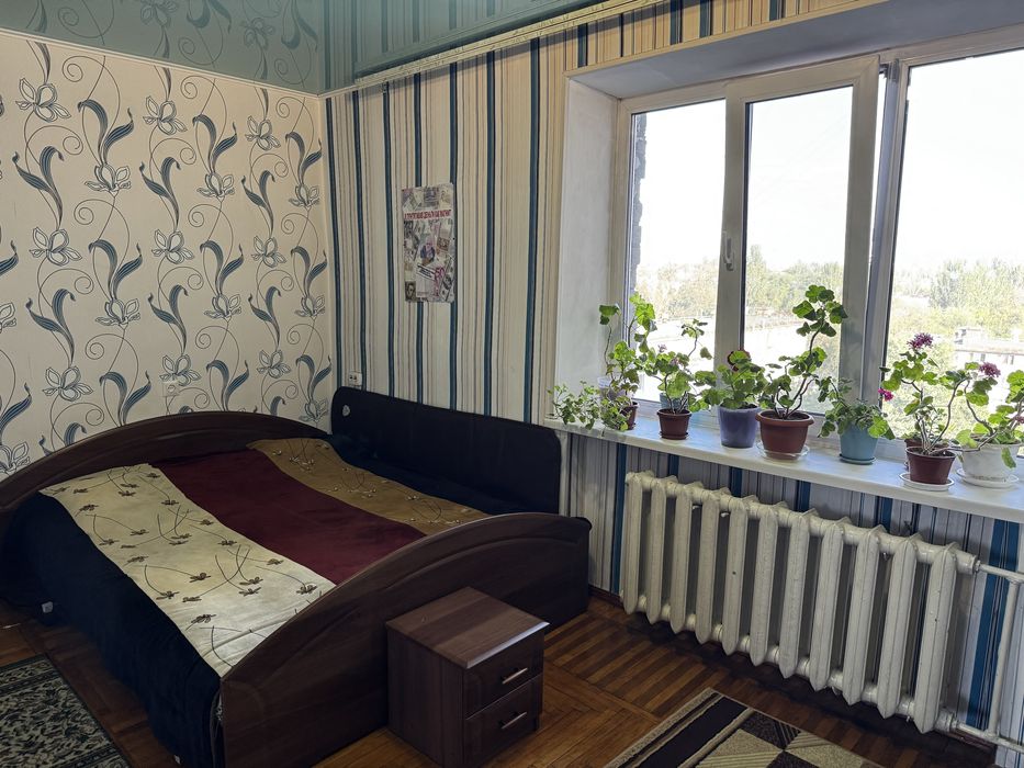 Продается 2 комнатная квартира 8/12 , р-н Малого рынка