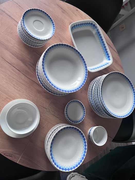 Porcelanowy serwis obiadowy