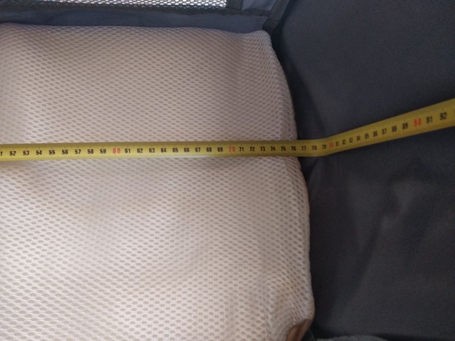 Mala com berço portátil