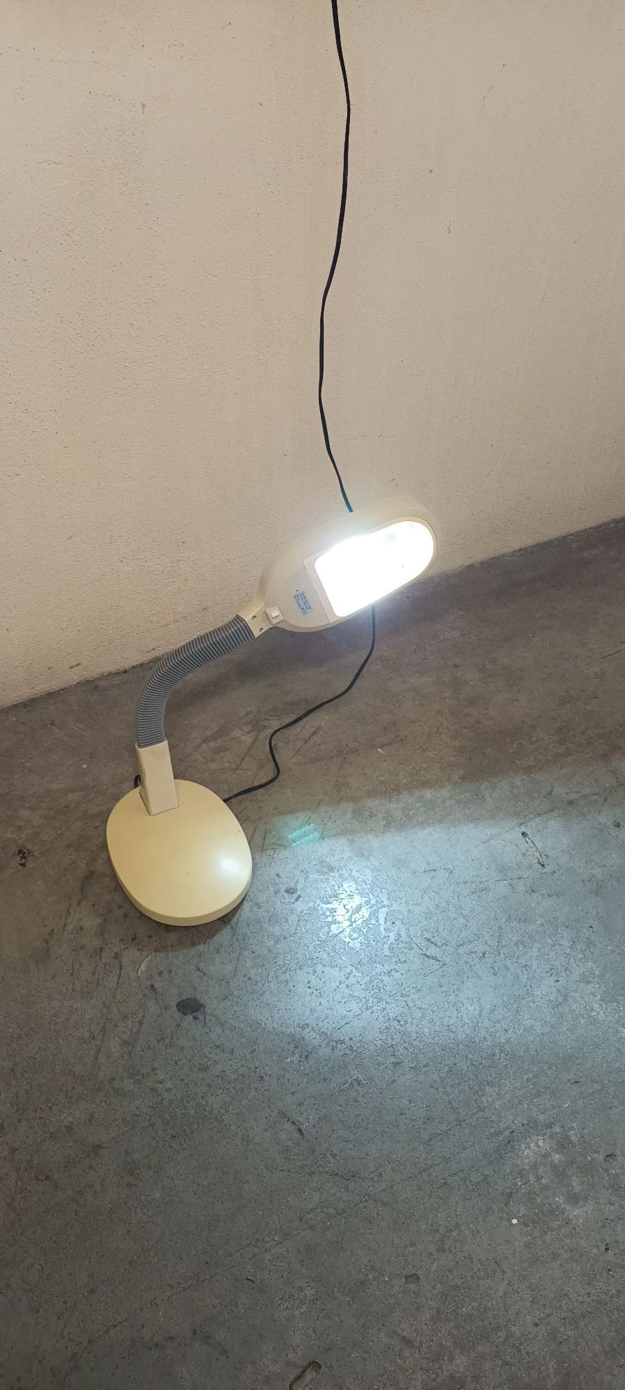 Candeeiro flexível