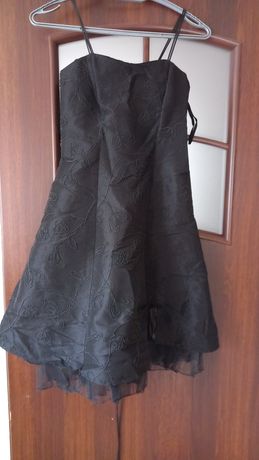 Sukienka czarna z gorsetem