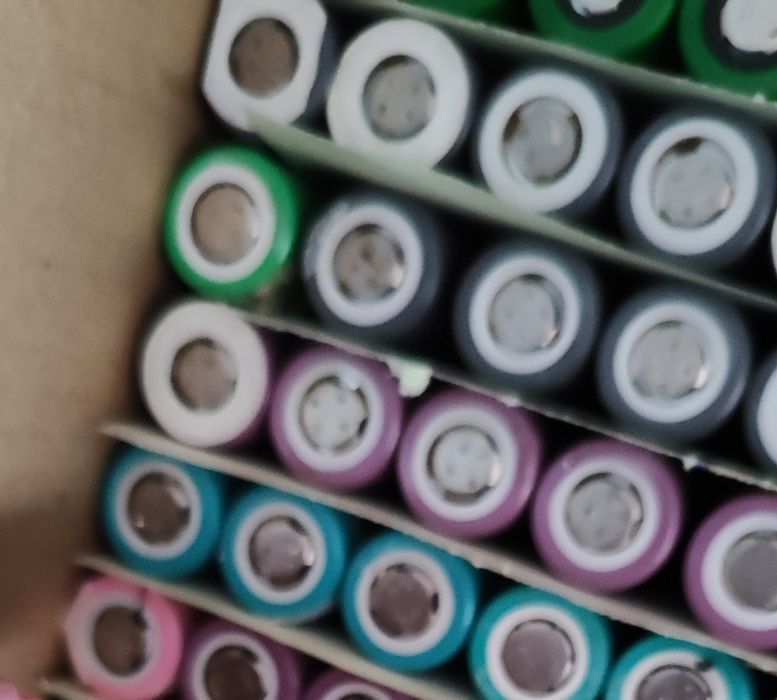 167 pilhas/baterias 18650