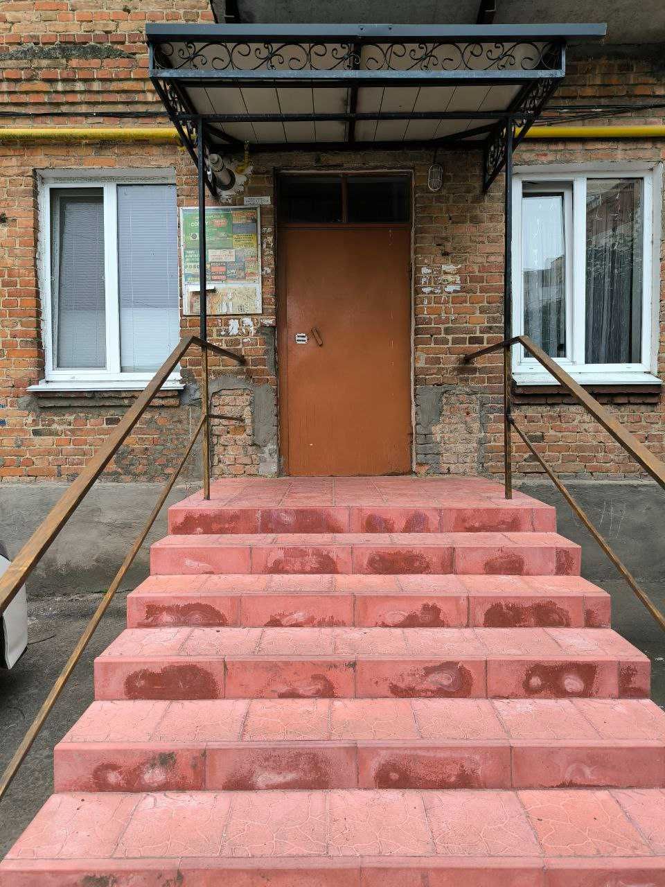 СМАКОЛИК В ЦЕНТРІ Хмельницького . 3к ,Хороший житловий стан ID: 39541