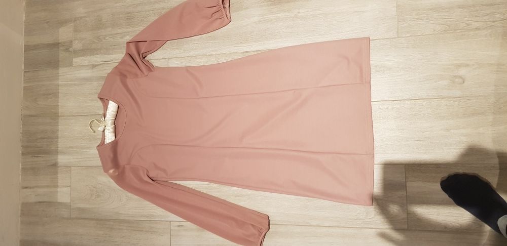 Simple elegancka sukienka 40 na swieta tiulowe rekawy nude j.nowa