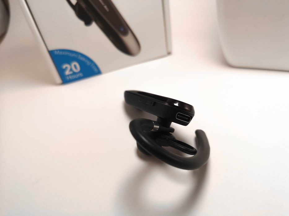 New Bee LC-B45. Блютуз гарнітура з шумопоглинанням + чохол. Розпродаж