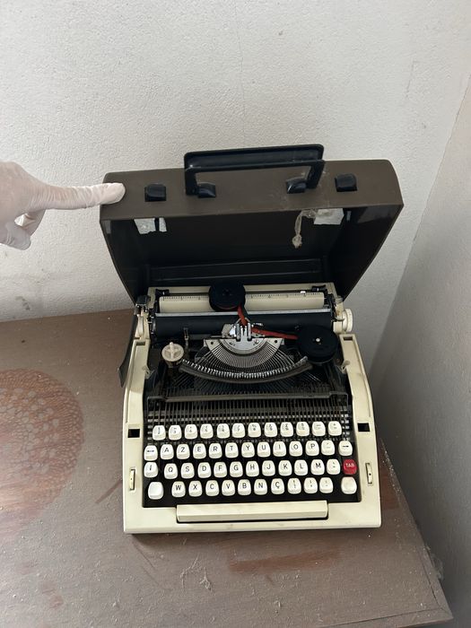 máquina antiga de escrever