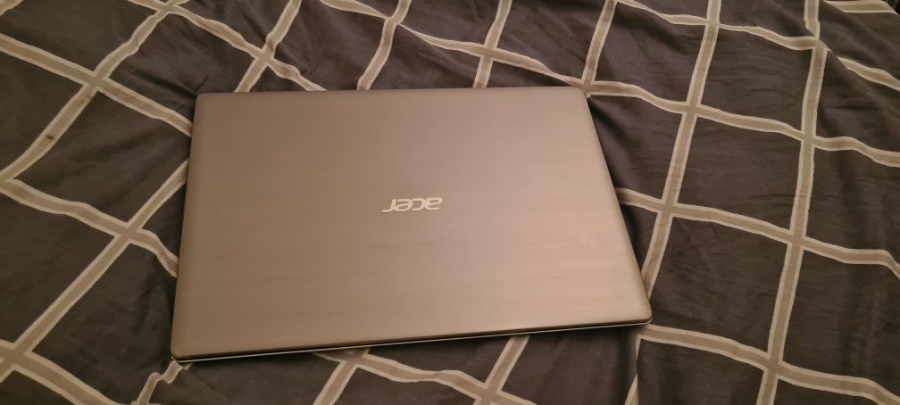 Acer Swift 3 / FHD / IPS / Igła