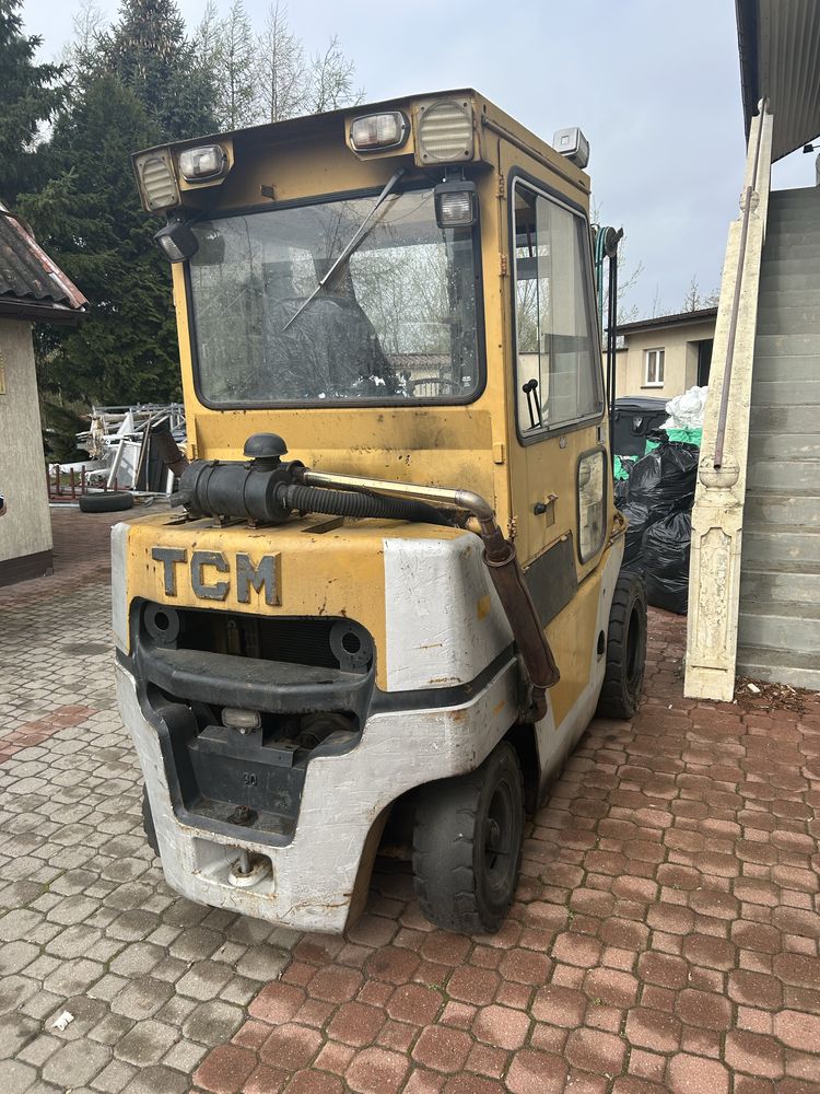 Wozek widlowy isuzu duzy idzwig