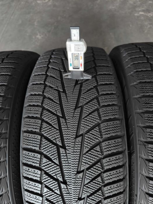 R17 225 60 шини зимові 2023р.  Hankook Winter I*cept IZ2
