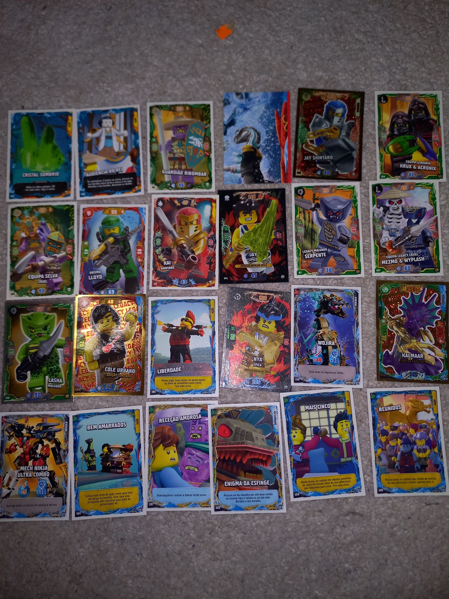 Cartas lego Jurassic park e cartas Ninjago