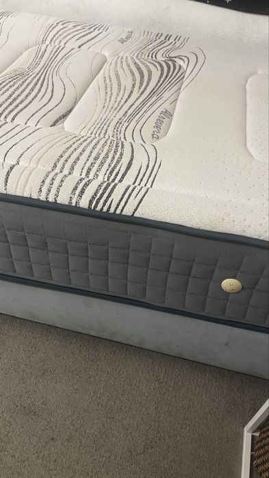 Cama Sommier + Colchao Viscoelastico como Novo 100X190