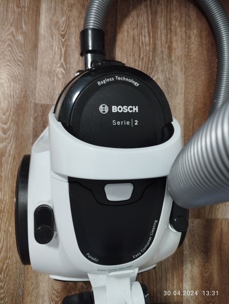 Пилосос без мішка BOSCH BGS05A225