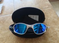 Óculos novo playboy modelo Oakley novo
