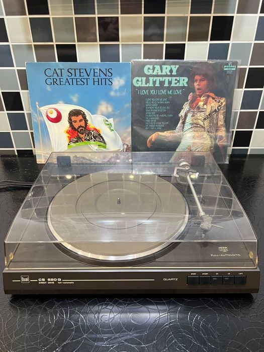 Dual CS 620Q Вініловий програвач