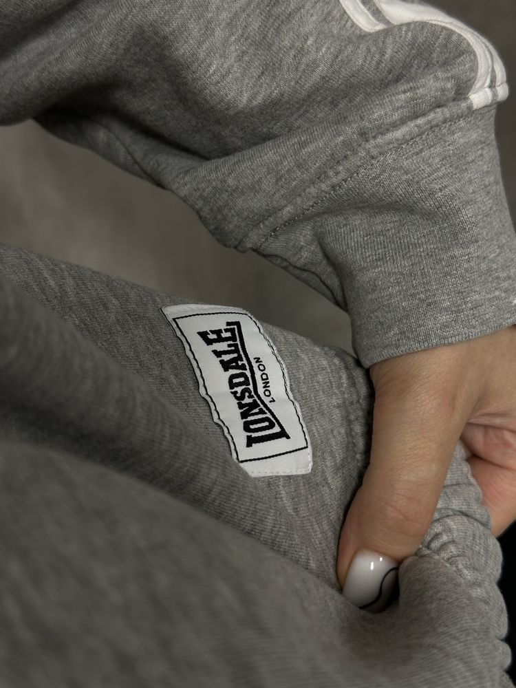Спортивна кофта Lonsdale