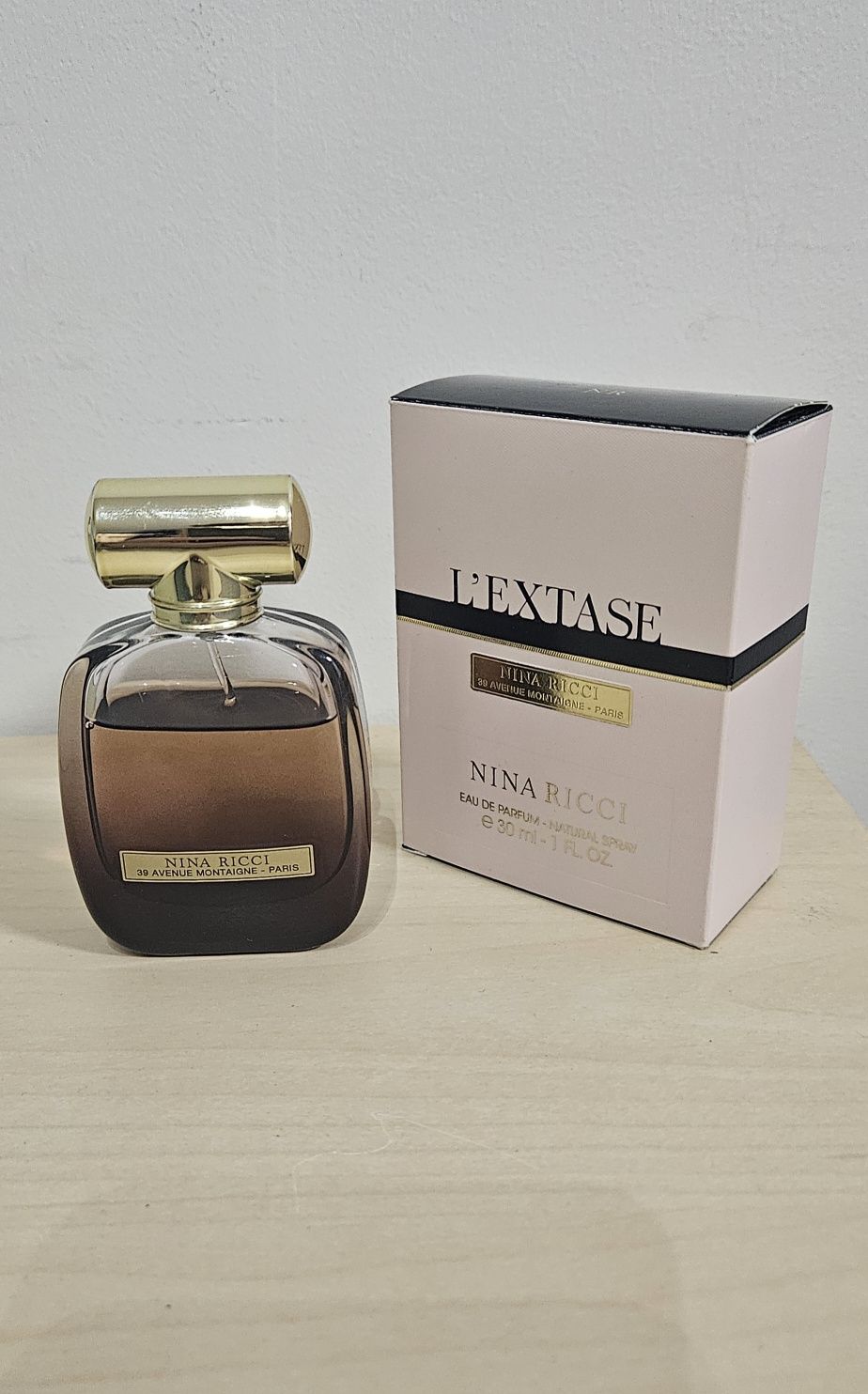 Woda perfumowana Nina Ricci L'extase 30 ml z ubytkiem