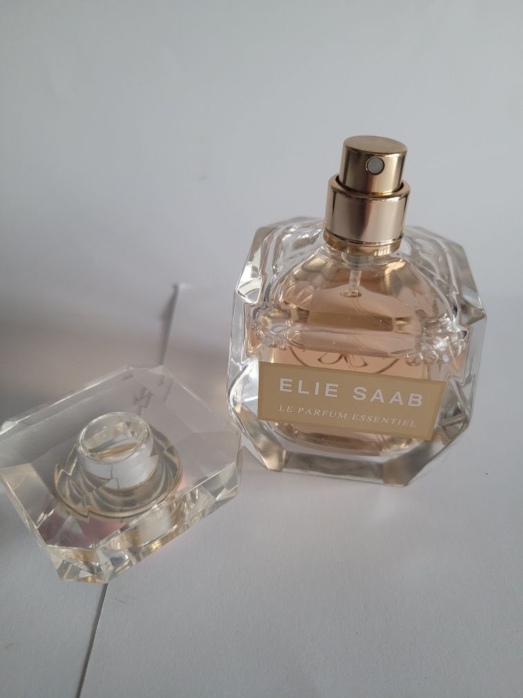 Elie Saab le parfum Essentiel