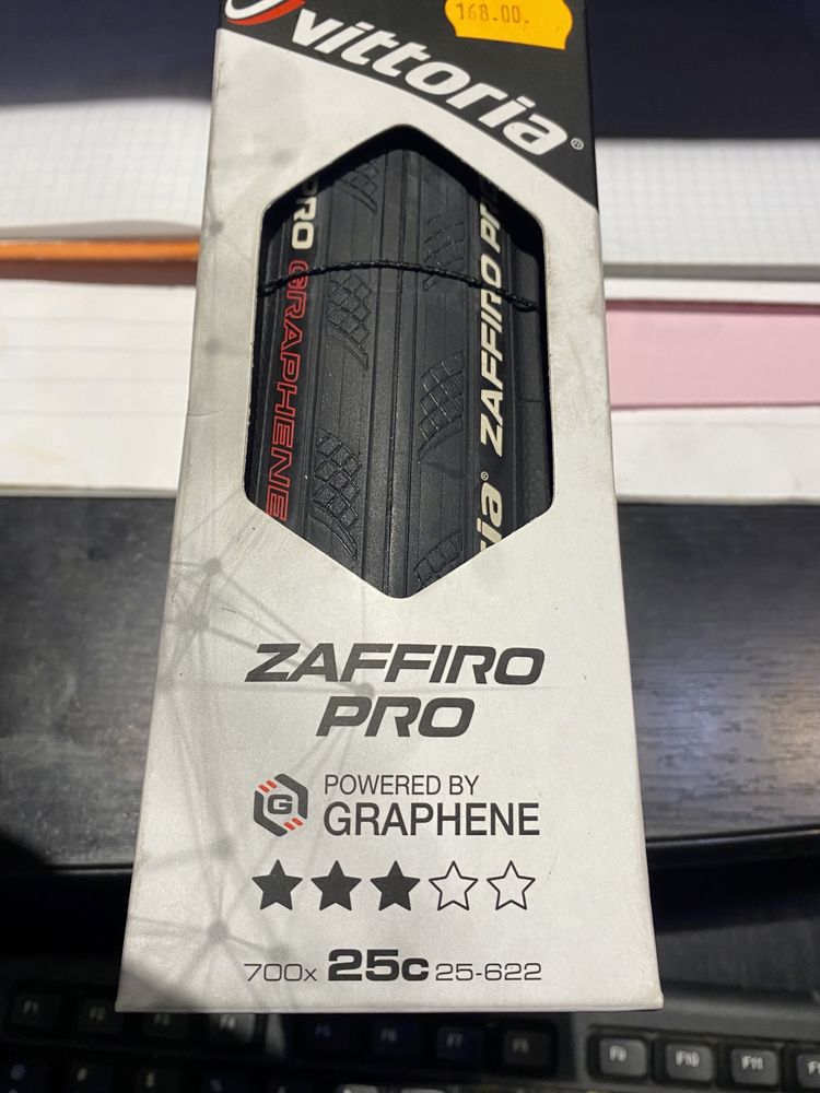 Opona szosa Victoria Zafiro pro graphene 700 x 25C
