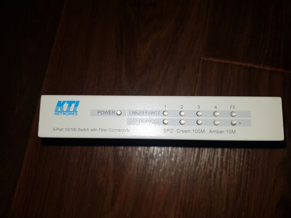 KS-105F-B-VM  5-Port Switch mit ST MM 2km