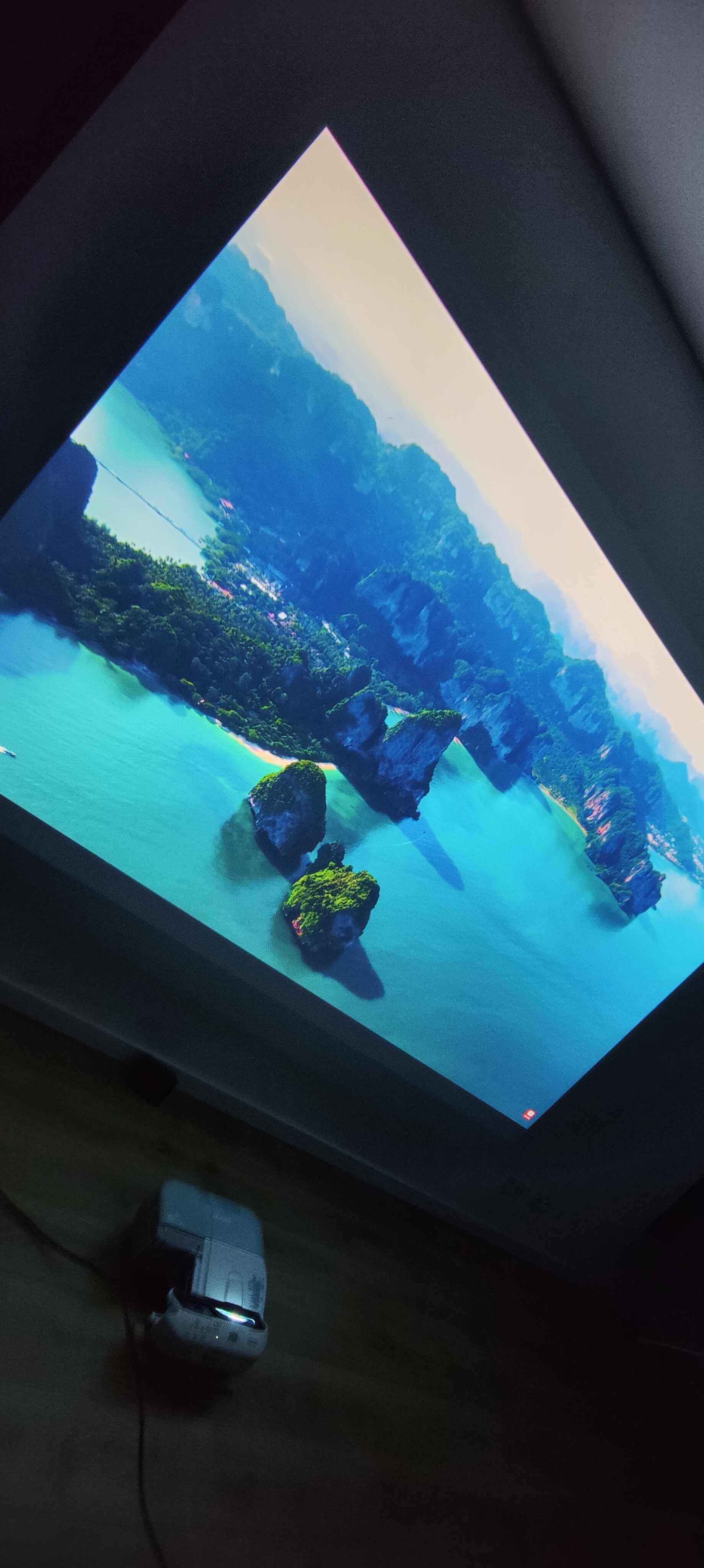Projektor panoramiczny Epson eb 475wi szeroki kąt kino domowe HDMI