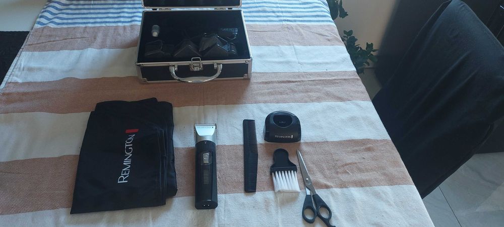 Maszynka do strzyżenia Remington HC5811 Genius Walizka