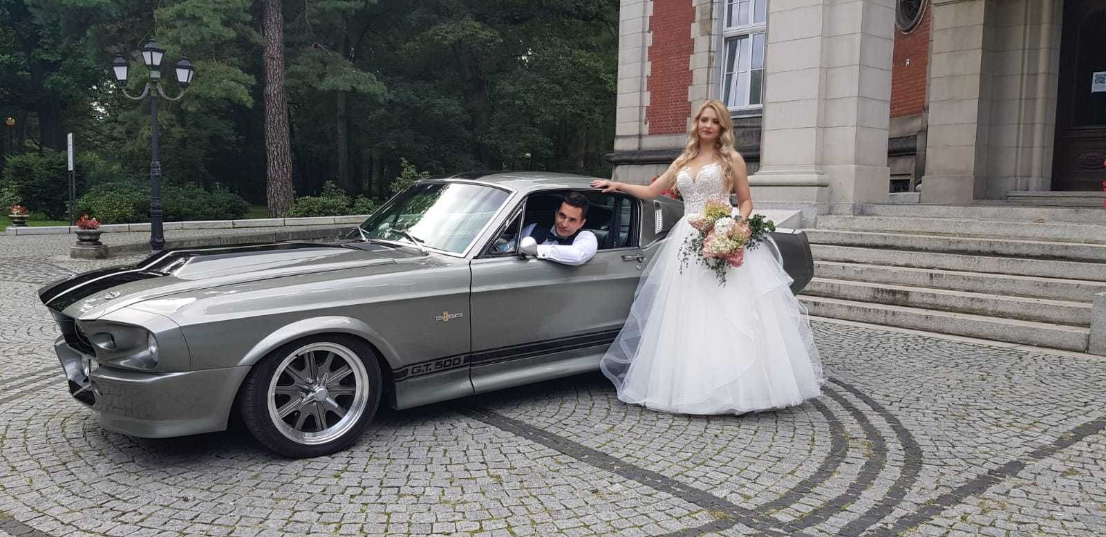 Wyjątkowy Mustang GT500 z 1967 stylizowany na Eleanor. Auto do ślubu.