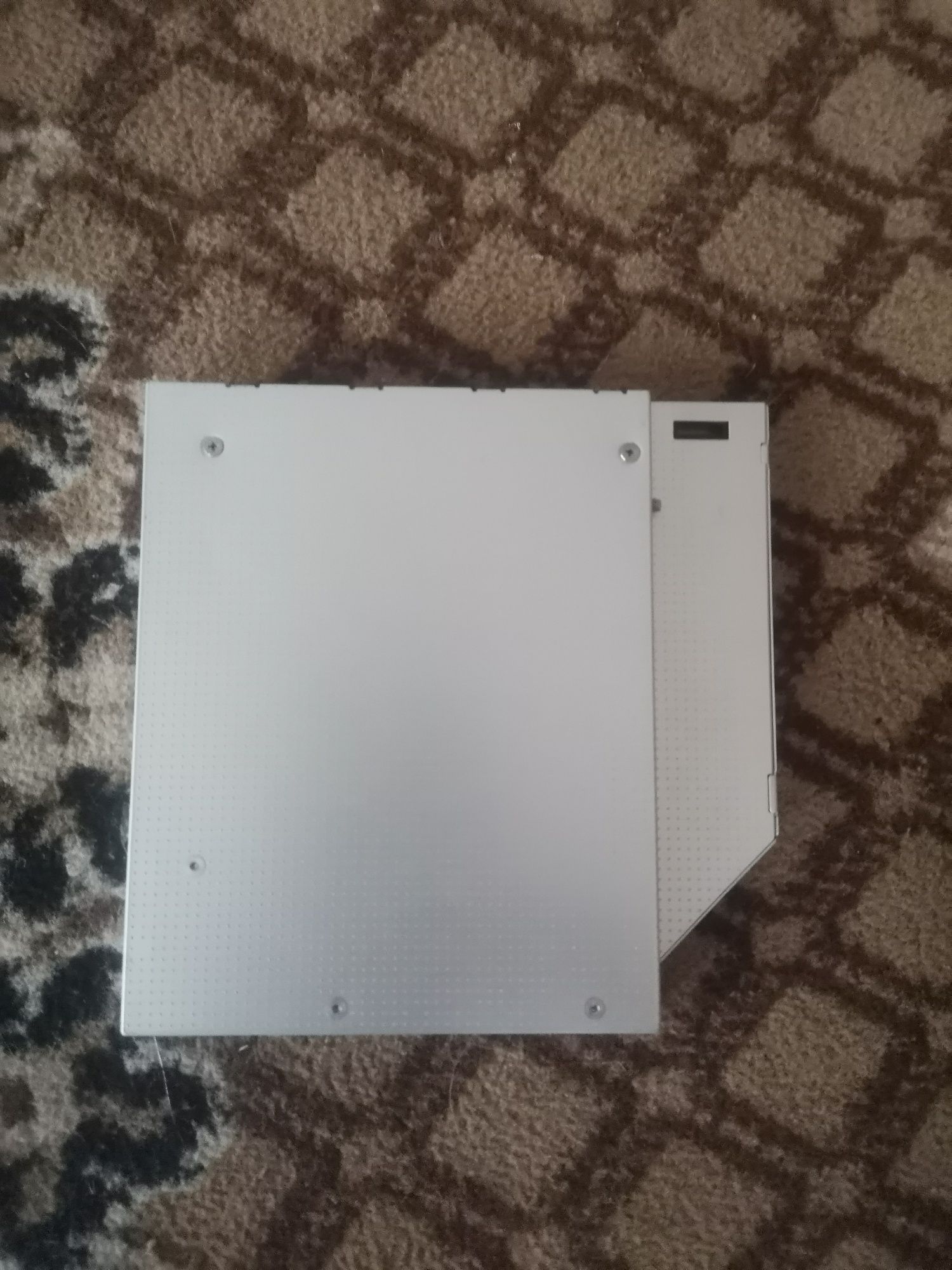 Карман для Hdd непотрібен