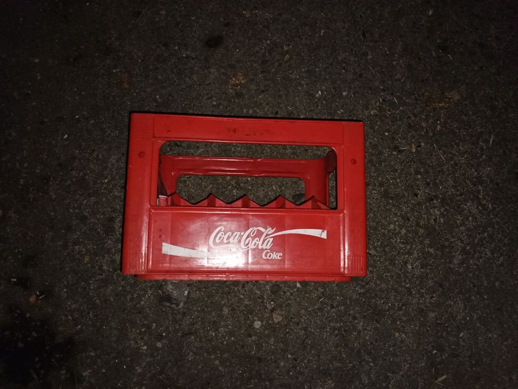 Transporter/pojemnik/zgrzewkę na butelki z Coca-Coli