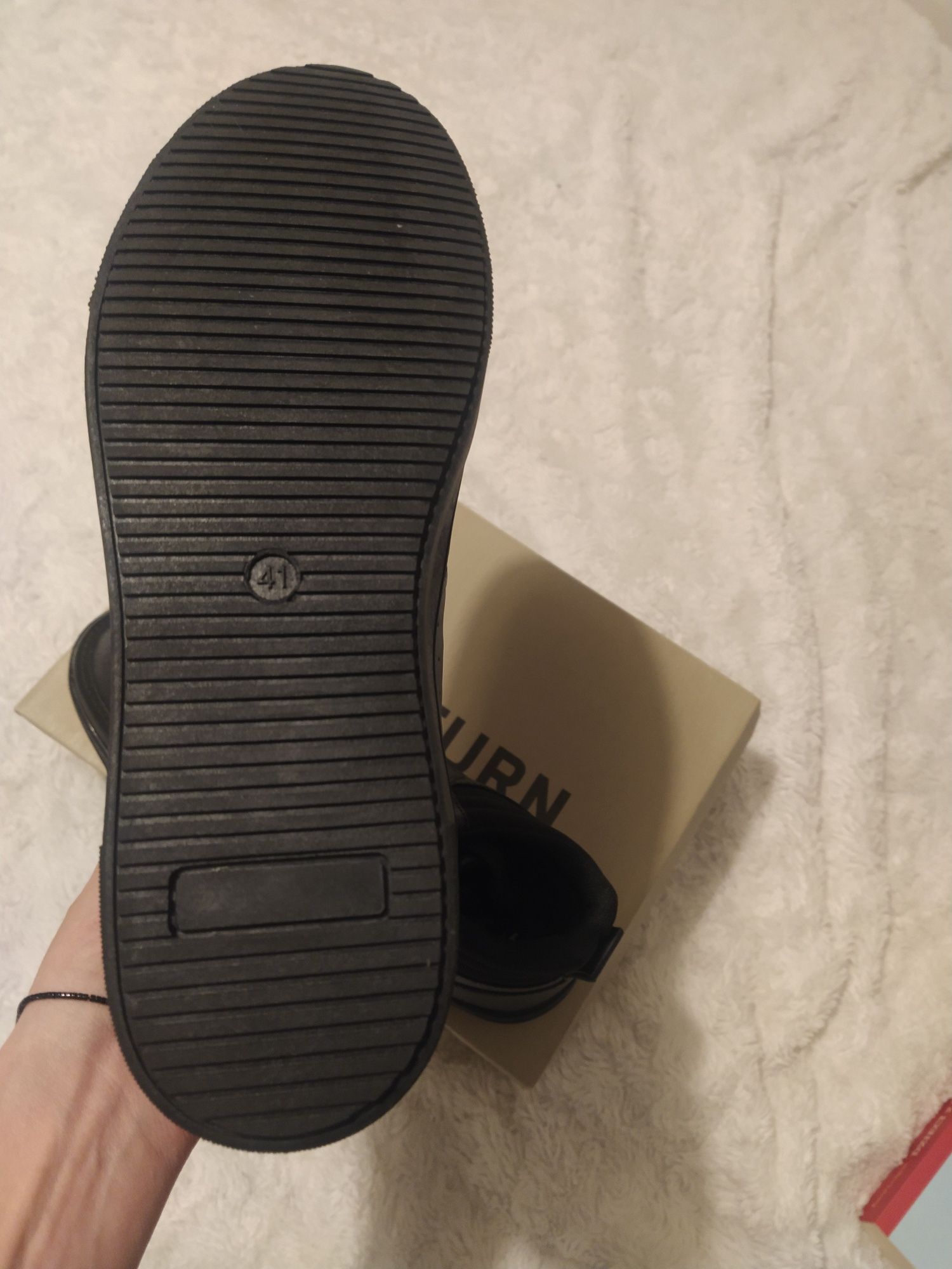 Buty męskie sneakersy Yourturn r. 41 nowe z metką