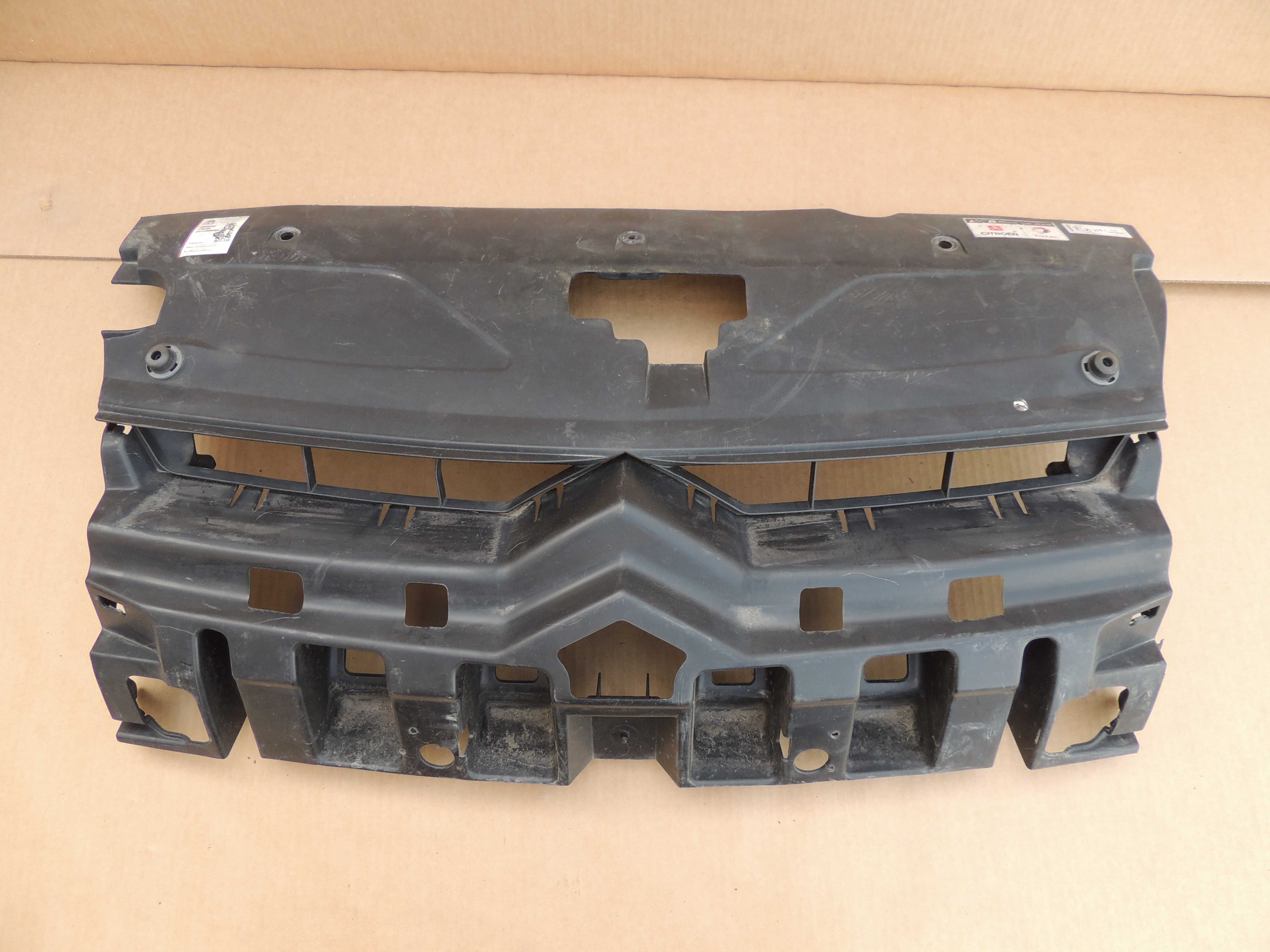 Atrapa grill wspornik zderzaka mocowanie Citroen C5 1 I LIFT 04-08