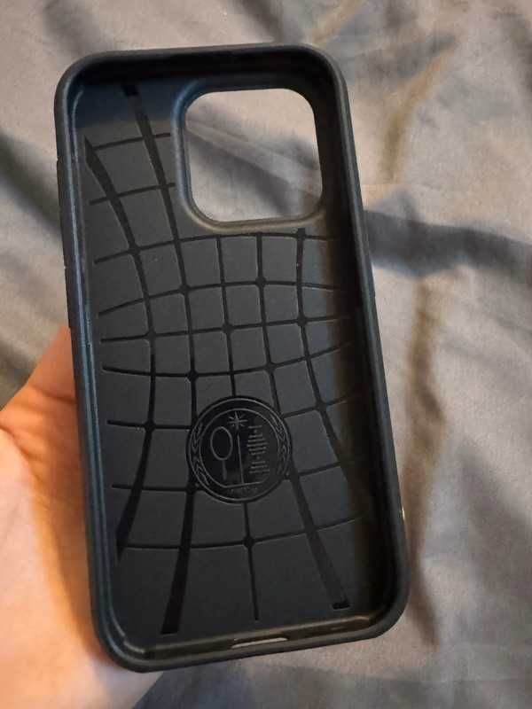 Case na karty iPhone 15 Pro